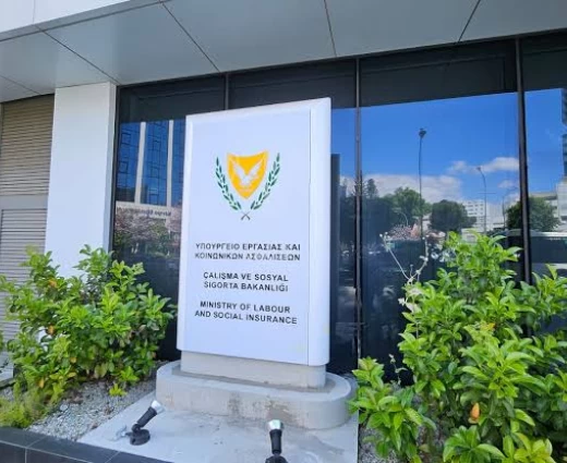 Κοινωνικές Ασφαλίσεις: Μειώθηκε έως 70% ο χρόνος εξέτασης αιτήσεων με τη χρήση νέων ψηφιακών υπηρεσιών